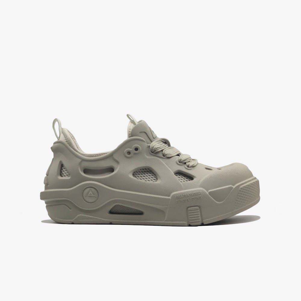 Sports Shoes